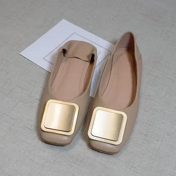 Женская обувь больших размеров 33-44, мягкие балетки с квадратным носком, металлическое украшение, удобные слипоны на плоской подошве